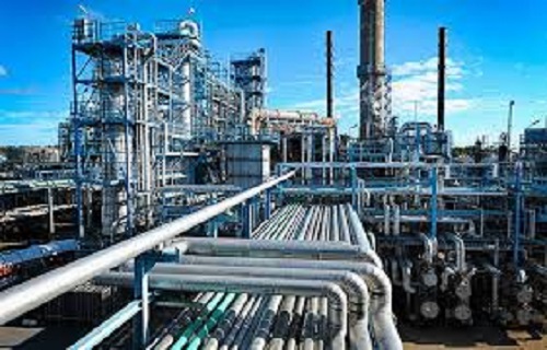 Experts Advise FG on Local refineries, diversifying of Economy