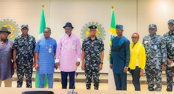 Wabote Receives Delegation of Bayelsa State Police Command