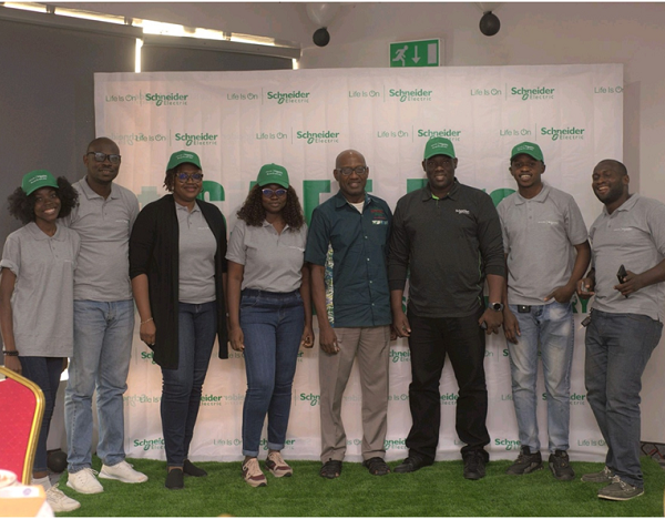 Schneider Electric Commemorates 1,189 Days without LTI