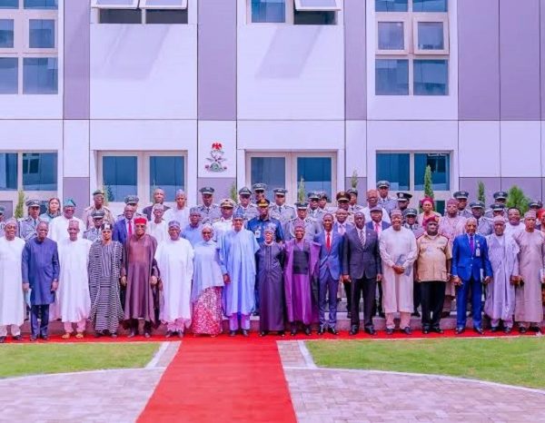 Buhari Unveils N19.6bn Customs Headquarters in Abuja