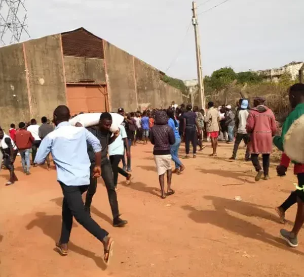 Hunger: Bayelsa Residents Invade Warehouse, Cart away Food Items