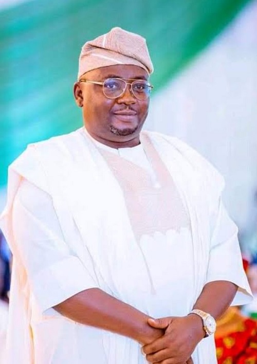 Adelabu, Minister of Power Commends REA for Solar Mini Grid in Abuja