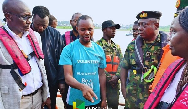 NNPC, CDS Inspect Illegal Vessel Intercepted in Warri