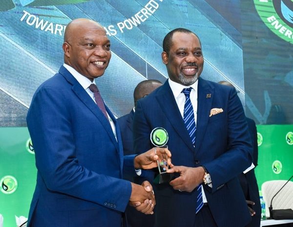 Osagie Okunbor meets Ghana’s Minister of Energy at 7th N.I.E.S in Abuja