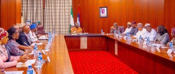 President Tinubu Meets Chairmen of GenCos, Pledges to Resolve Longstanding Debt Claims